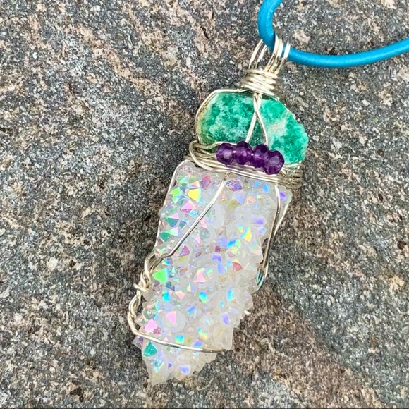 Raw Emerald, Angel Aura, Amethyst Bead Necklace - Picture 3 of 16